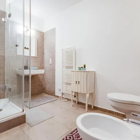 Appartamento Spacious Stylish Attic In The Heart Of The Center - Karlovo Praga