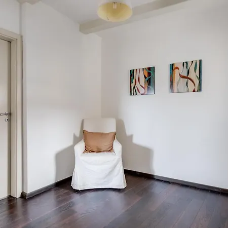 Apartment Spacious Stylish Attic In The Heart Of The Center - Karlovo