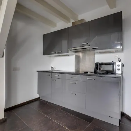 Spacious Stylish Attic In The Heart Of The Center - Karlovo Apartamento *