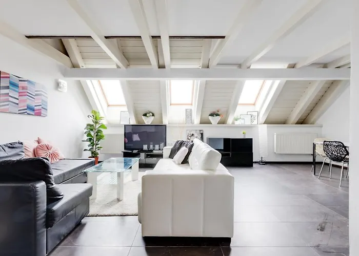 Spacious Stylish Attic In The Heart Of The Center - Karlovo